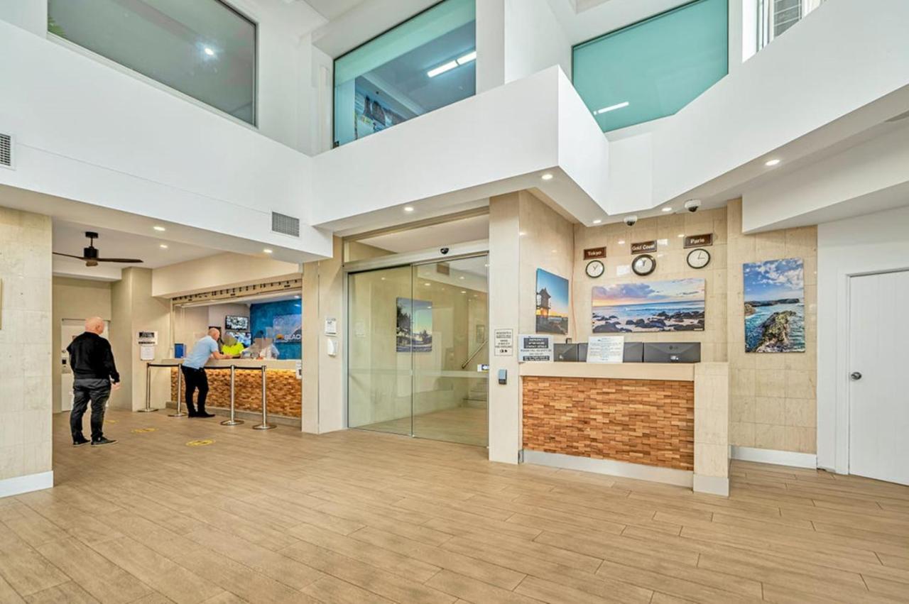 Beachside Apartment In The Heart Of Surfers Paradise - Free Parking Gold Coast Kültér fotó