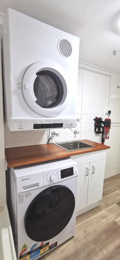 Beachside Apartment In The Heart Of Surfers Paradise - Free Parking Gold Coast Kültér fotó